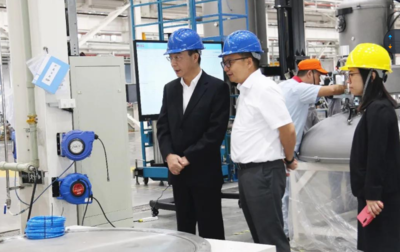 聚勢(shì)同創(chuàng)——中環(huán)股份沈浩平董事長(zhǎng)考察晶盛機(jī)電，共謀機(jī)電設(shè)備發(fā)展新篇章